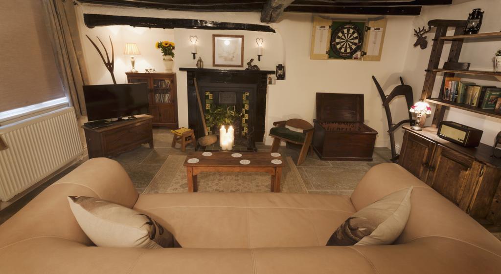 Blue Bell Cottage Ollerton Rum bild